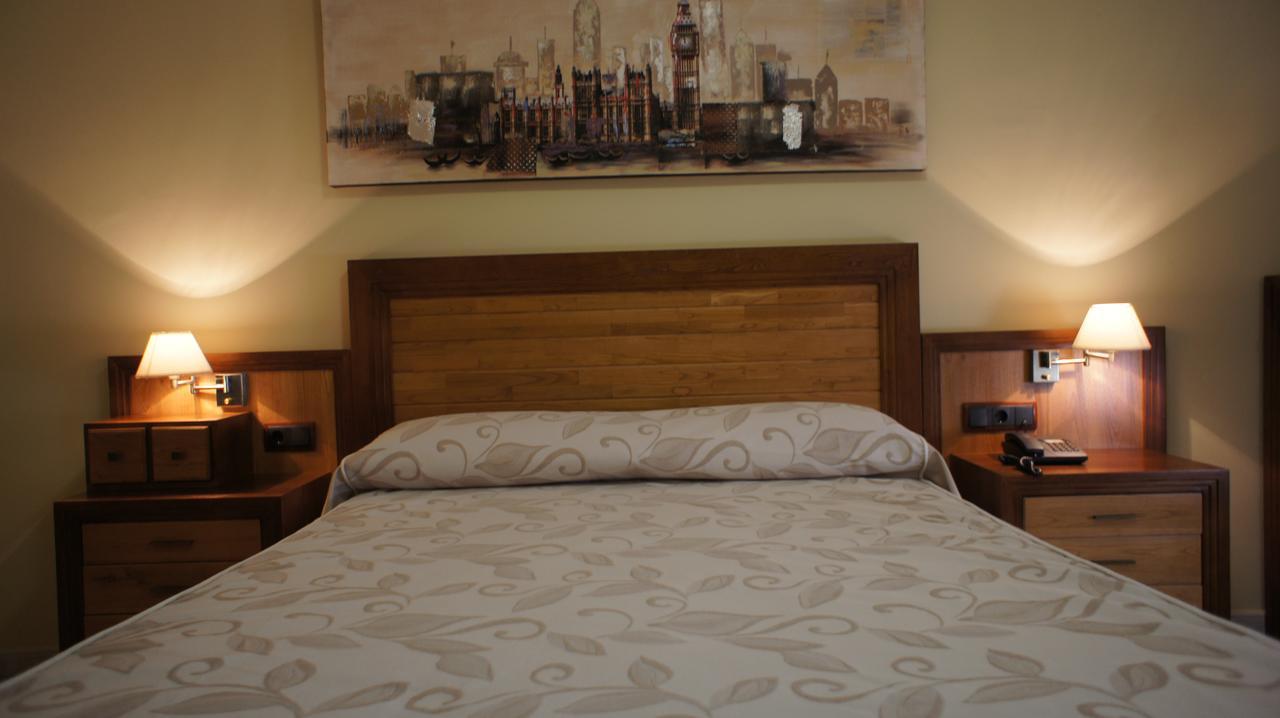 Hotel Puente Romano อัลกันตารา ภายนอก รูปภาพ
